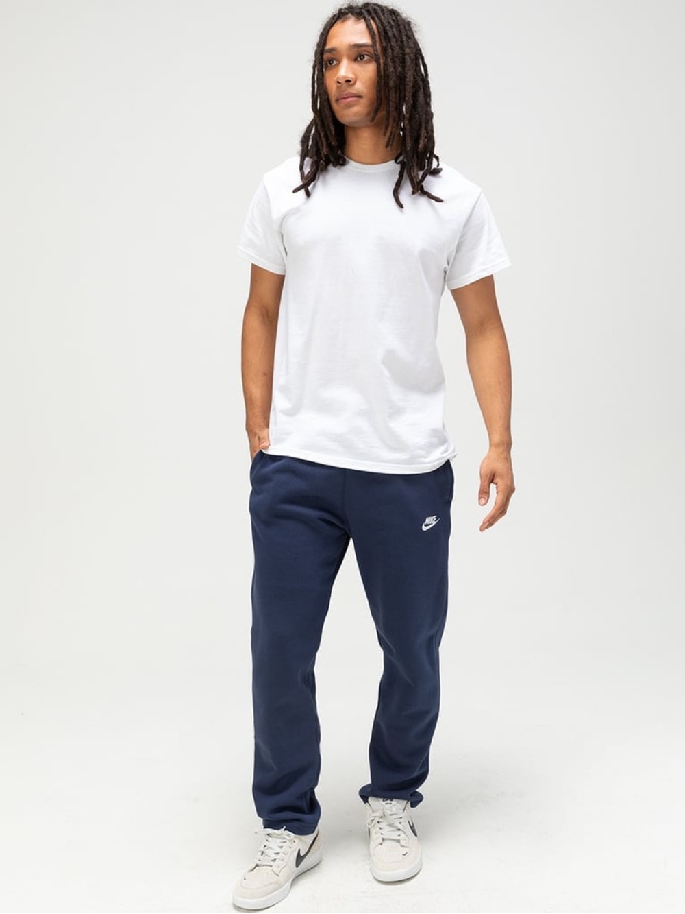 NIKE Sportswear Club Mens Sweatpants Size M BV2707-410